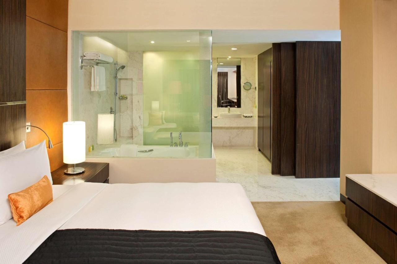 阿姆利则丽笙酒店 外观 照片 A room at the hotel
