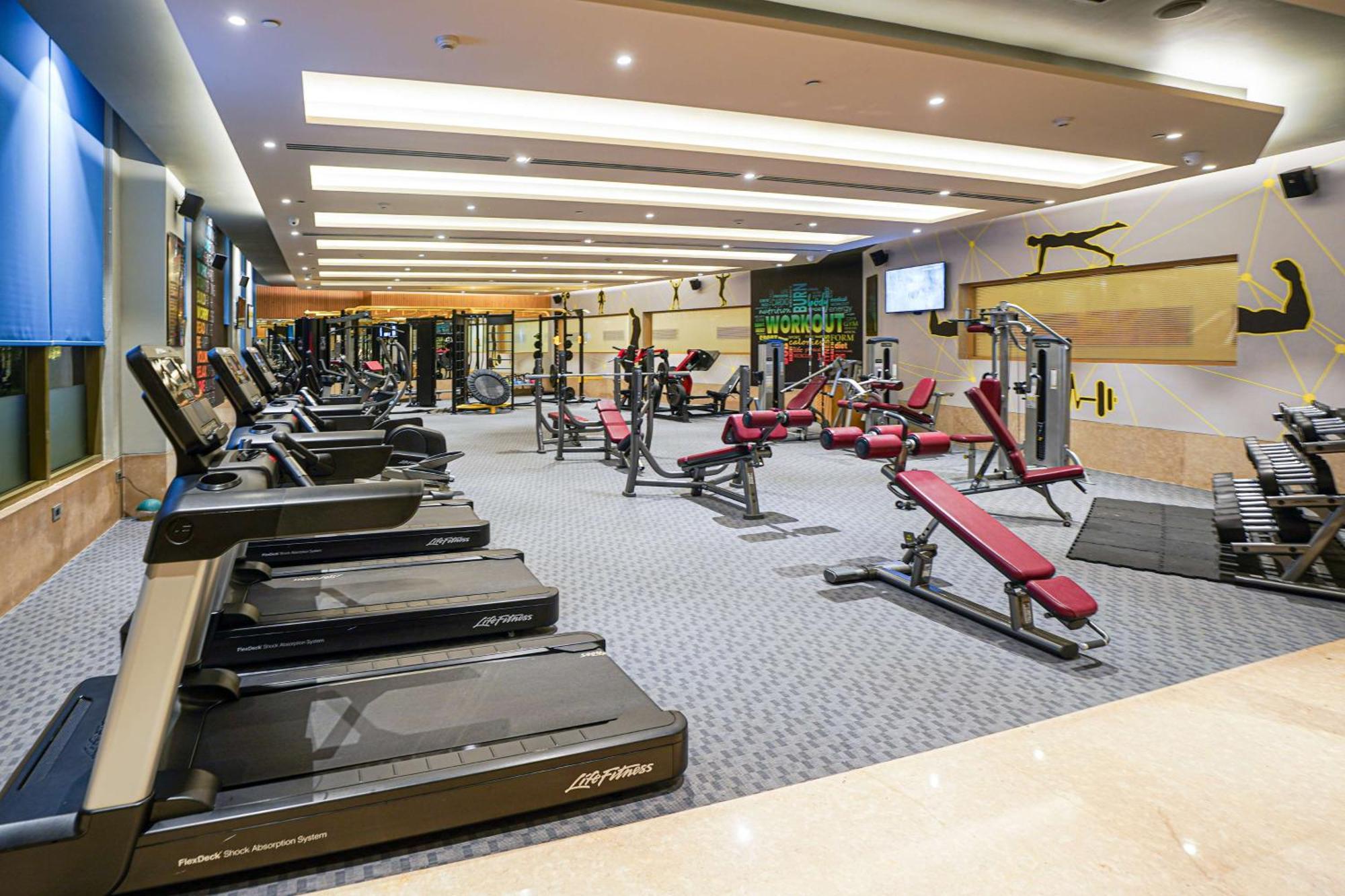 阿姆利则丽笙酒店 外观 照片 The gym at the hotel