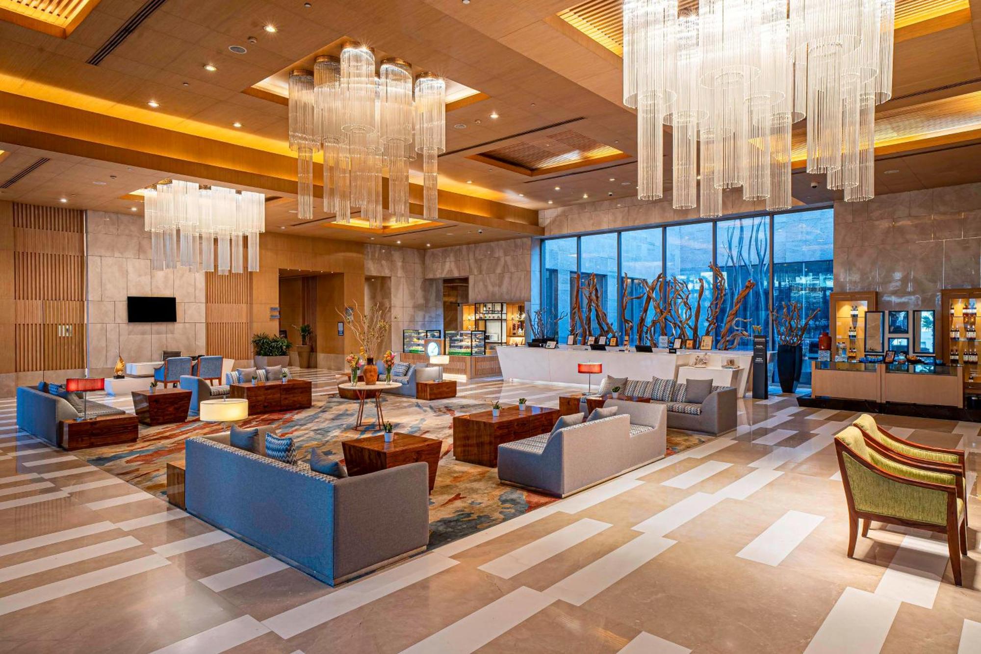 阿姆利则丽笙酒店 外观 照片 The lobby of the hotel